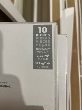 Tarima vinílica SPC y Rodapié blanco 20m