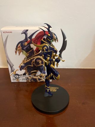 Figura Equal Arts Soldado del Brillo Negro