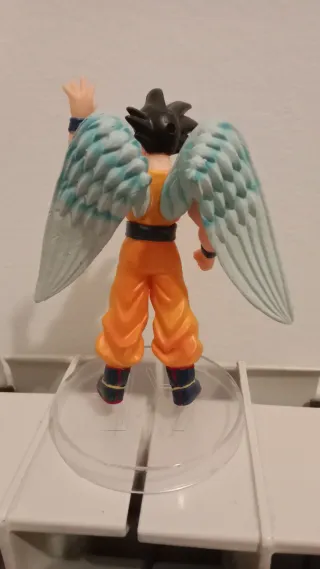 Figura Son Goku Ángel