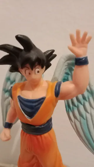 Figura Son Goku Ángel