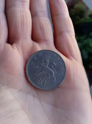 Moneda antigua One Pound