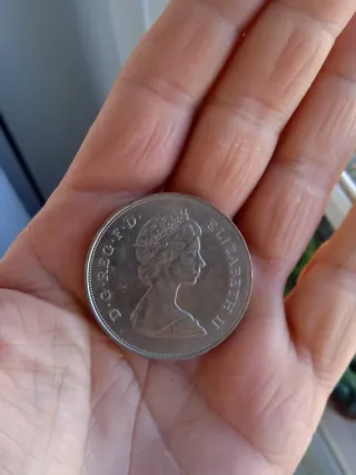 Moneda antigua One Pound