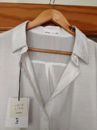 Camisa blanca marca Lefties, totalmente nueva.