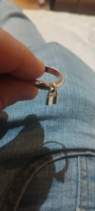 Anillo Plata con Colgante Candado