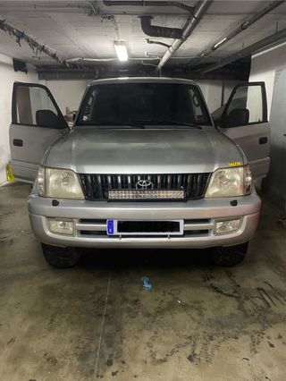Toyota Land Cruiser 90 2000