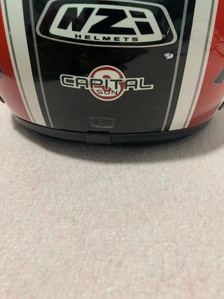 Casco de moto NZI con visera