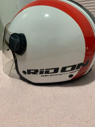 Casco de moto NZI con visera