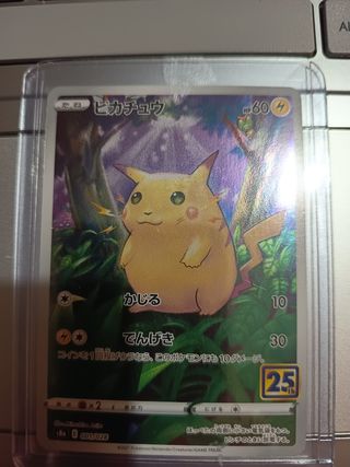 Carta Pokémon Pikachu 25 Aniversario