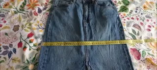 Falda vaquera larga con abertura