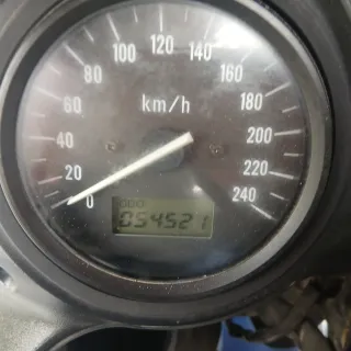 Suzuki SV650 S Azul y Plata