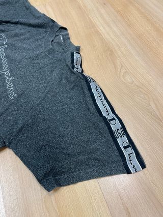 Camiseta Champion Gris con Logo talla xl