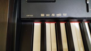 Yamaha Clavinova CVP-103 Piano Digital