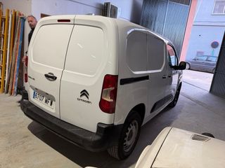 Citroen Berlingo 2023 Van talla M IVA Incluido