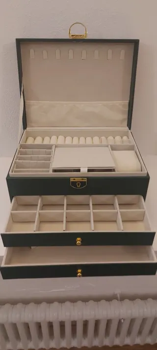 Portagioie grande verde con dettagli oro