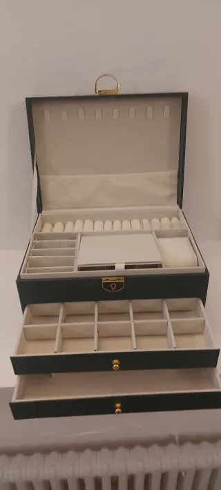 Portagioie grande verde con dettagli oro