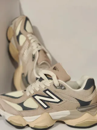 Zapatillas New Balance Beige y Azul