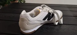 New Balance RC42 Talla 39 1/2 Beige/Blanco