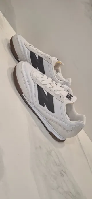 New Balance RC42 Talla 39 1/2 Beige/Blanco