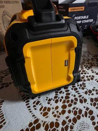 Altavoz Bluetooth Amarillo y Negro