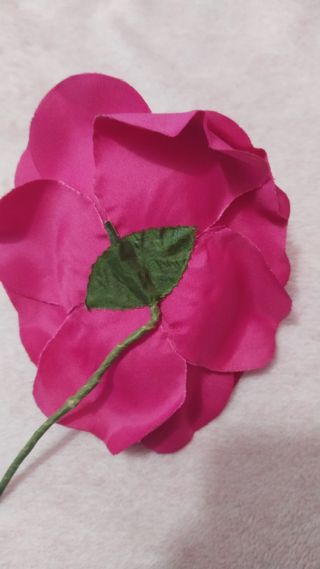 Pendientes aro rosa y flor