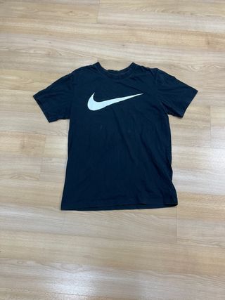 Camiseta Nike Negra de manga corta de talla S