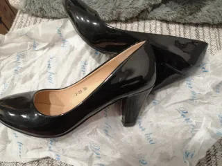 Zapatos negros tacón Qunhui Shoes talla 36