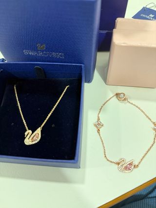 Collar y pendientes Swarovski cisne