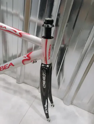 Cuadro Orbea con horquilla