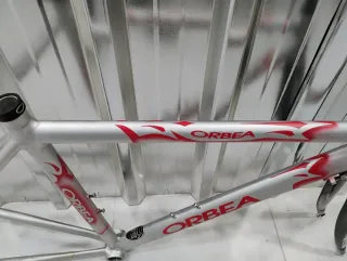 Cuadro Orbea con horquilla