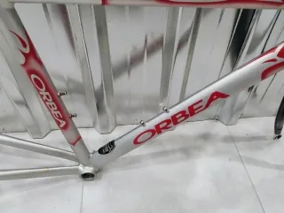 Cuadro Orbea con horquilla