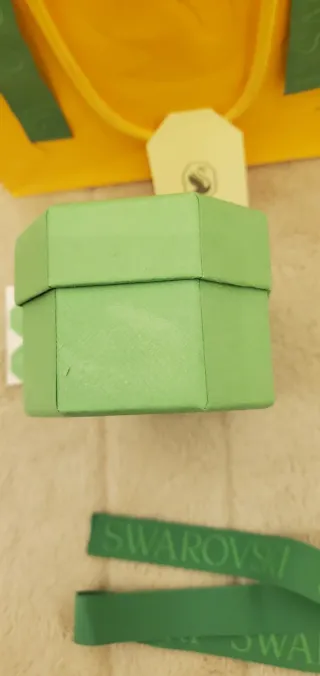 Confezione regalo Swarovski verde e gialla