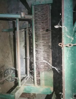 Máquina de pelar almendra