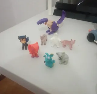 A elegir: Llaveros, muñecos, moldes, gafas espía..