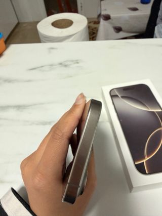 iPhone 16 Pro 128GB Gris