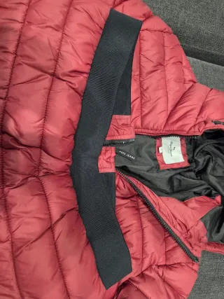 Chaqueta Pepe Jeans Roja con Capucha