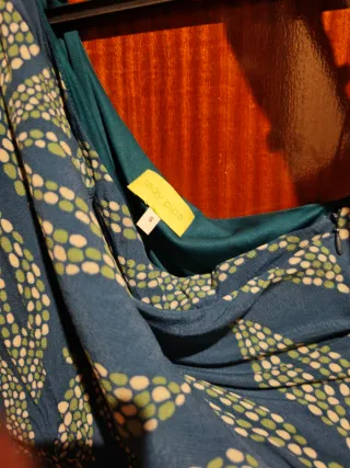 Lady Pipa Mono largo asimétrico con drapeado parte