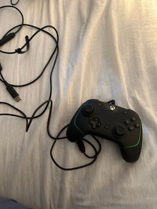 Xbox One S Blanca + mando pro Razor