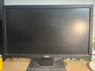 Ordenador Sobremesa y monitor 20"
