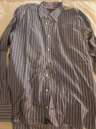 Camisa Tommy Hilfiger Talla L Rayas