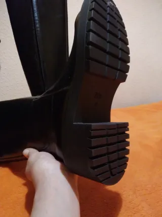 Botas altas Zara piel negras