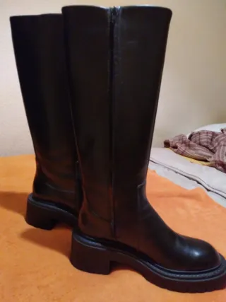 Botas altas Zara piel negras