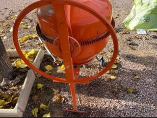 Alquilo Hormigonera ligera y fácil de transportar