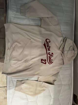 Felpa Bershka baseball beige ( prezzo trattabile)