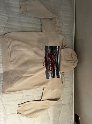 Felpa Bershka baseball beige ( prezzo trattabile)