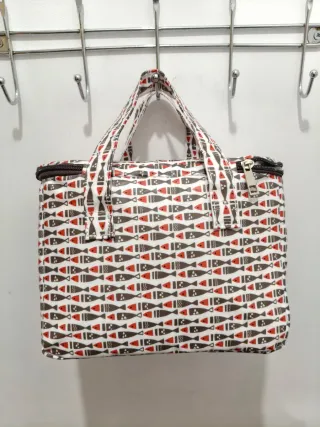 Lancheira Térmica Impermeável Em Pele Normal Novo