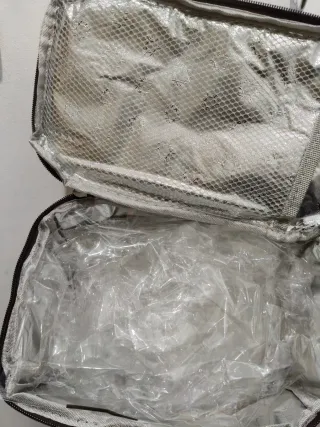 Lancheira Térmica Impermeável Em Pele Normal Novo