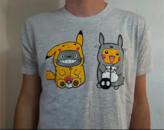 CAMISETA GRIS - PIKACHU Y TOTORO - TALLA XL y +