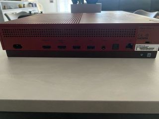 Xbox One S 2TB Gears of War Rossa Edizione Limitat