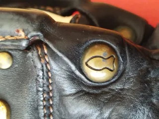 Borsa Campomaggi Nero con Borchie