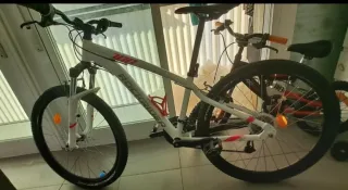 Bicicleta Rockrider 100 Blanca